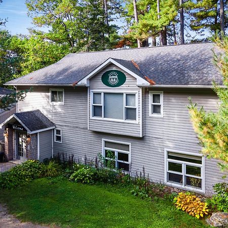 Muskoka Waterfront Retreat Βίλα Dwight Εξωτερικό φωτογραφία