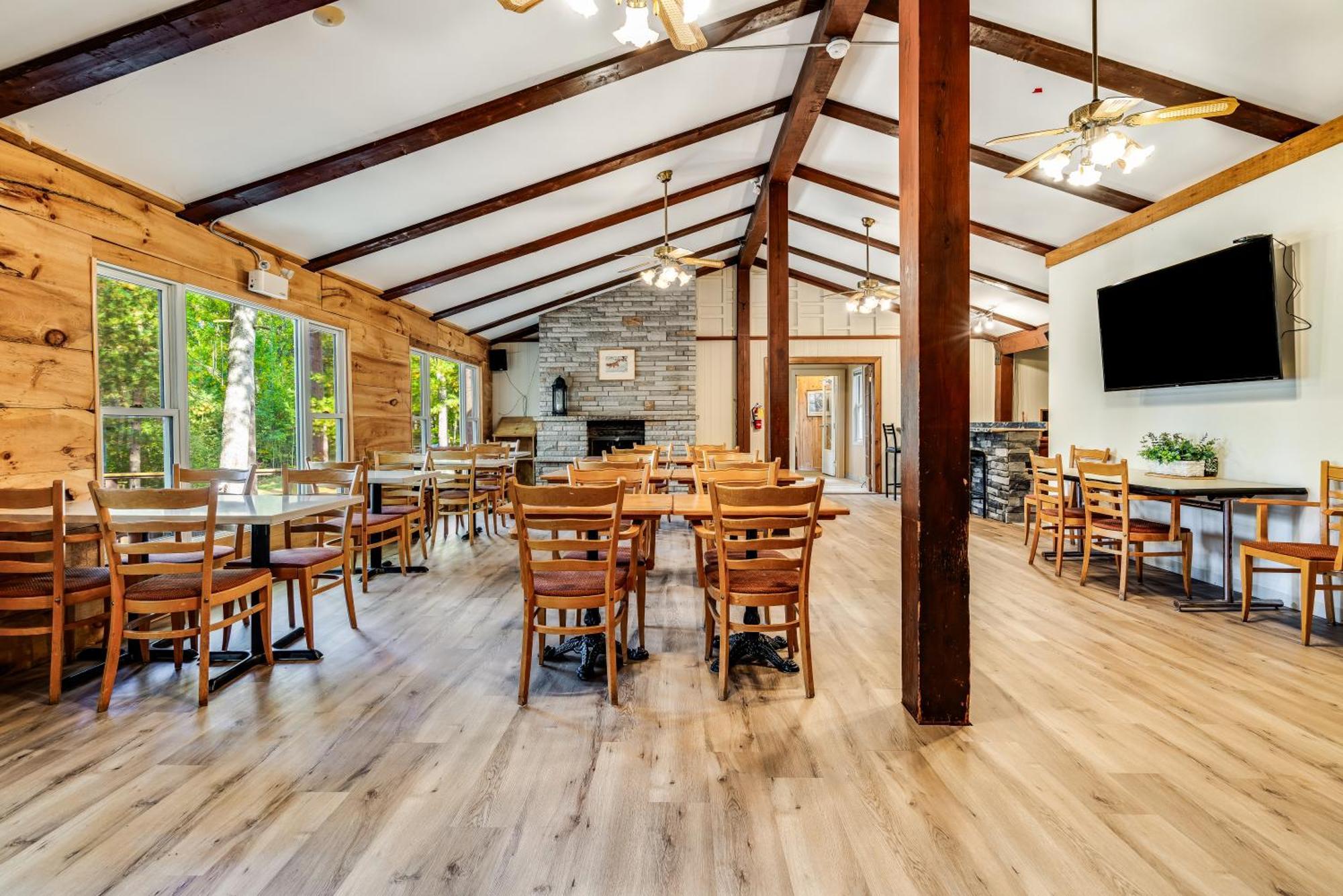 Muskoka Waterfront Retreat Βίλα Dwight Εξωτερικό φωτογραφία