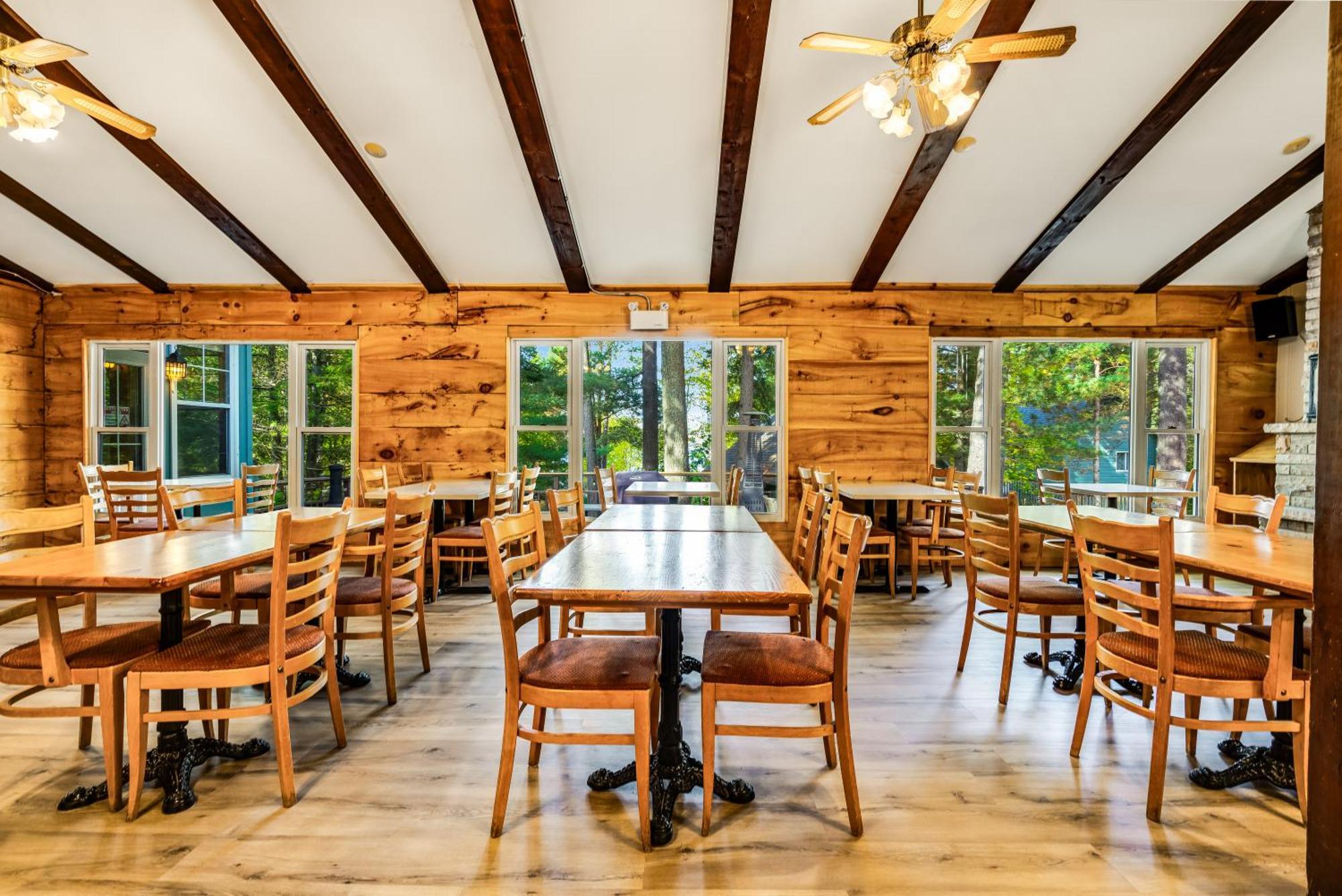 Muskoka Waterfront Retreat Βίλα Dwight Εξωτερικό φωτογραφία