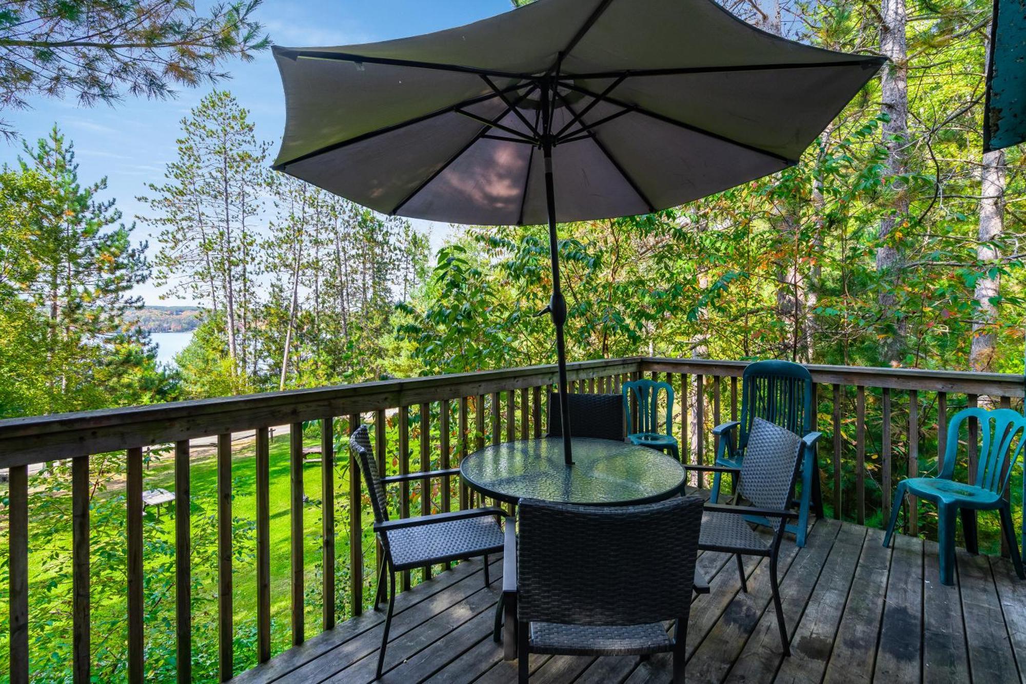 Muskoka Waterfront Retreat Βίλα Dwight Εξωτερικό φωτογραφία