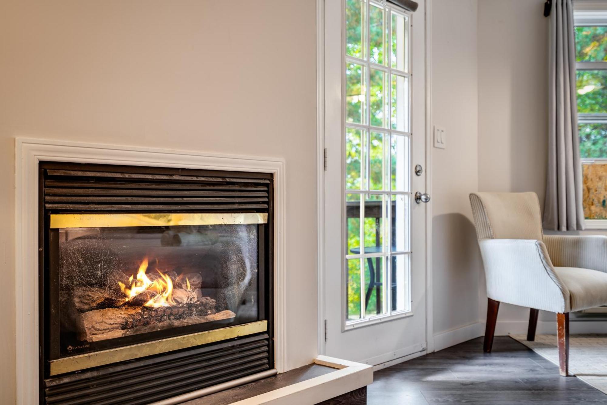 Muskoka Waterfront Retreat Βίλα Dwight Εξωτερικό φωτογραφία